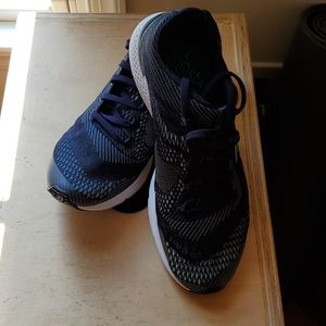 Women’s New Balance Cross Training sneakers